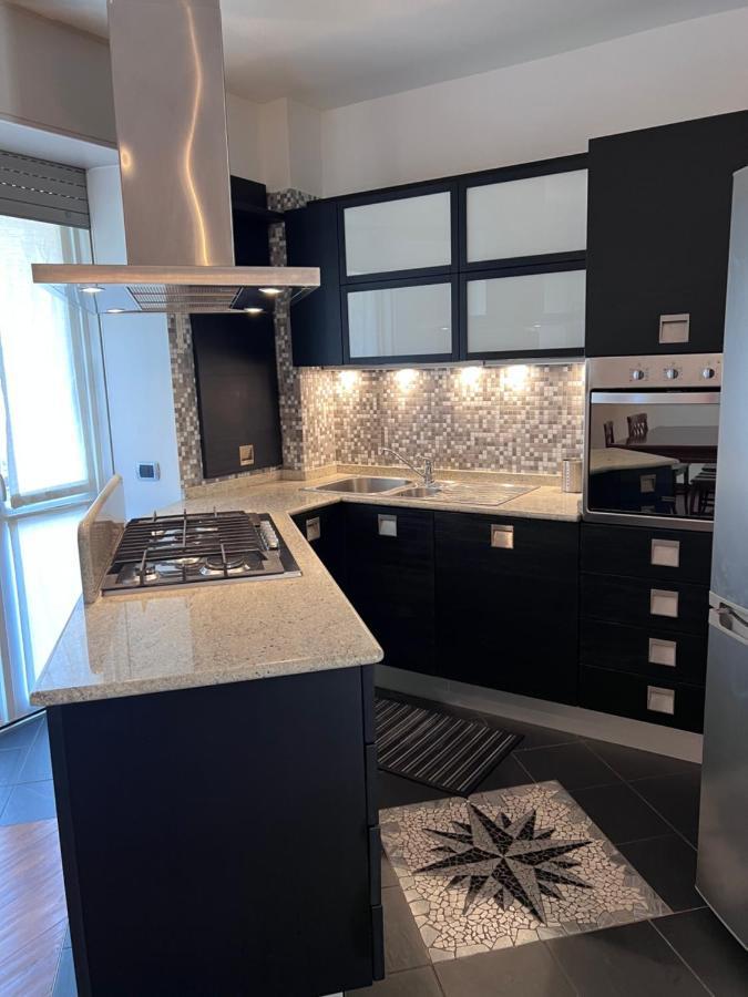 Casa Vacanze Attico Sul Lago Di Lecco, A Due Passi Dal Centro Con Posto Auto Exterior foto